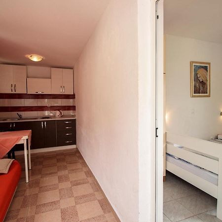 Mrkonjic Branko & Marija Apartmani Omiš Buitenkant foto