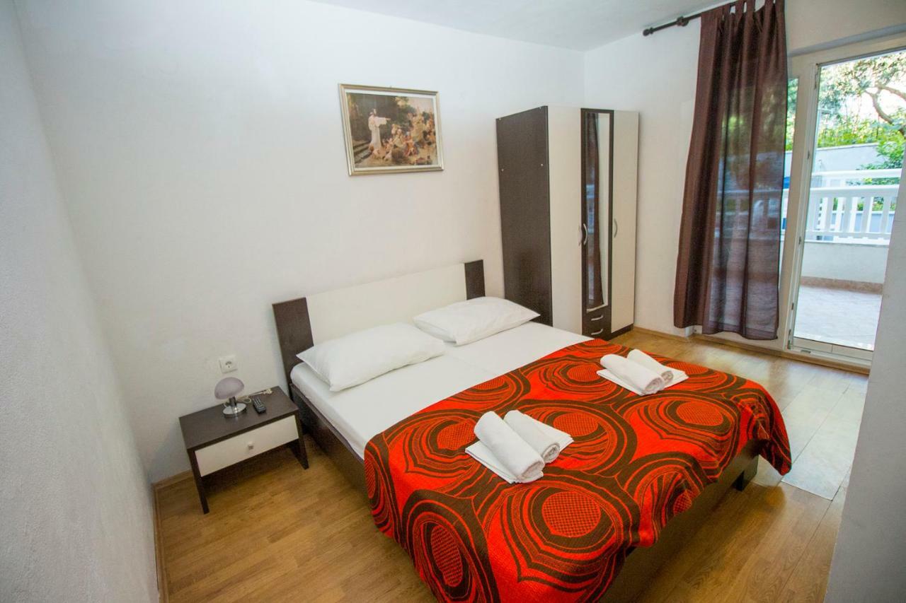 Mrkonjic Branko & Marija Apartmani Omiš Buitenkant foto